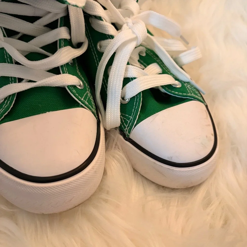 Unbranded High Top Sneakers Womens 8 Green Good Canvas Lace Up CASUAL RETRO